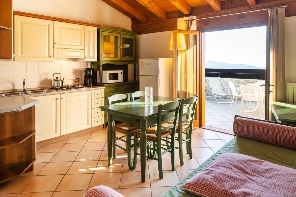 2 Bedrooms Superior Attic Apartment with lake view