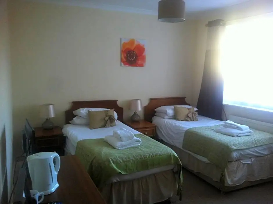Rivelyn Hotel Bar & Restaurant - Chambres