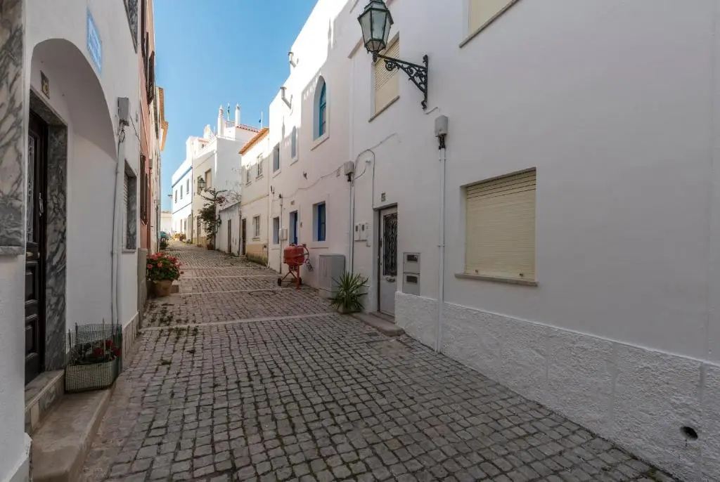 Fisherman's Beach Home 2BR 2BA AC Wi-Fi