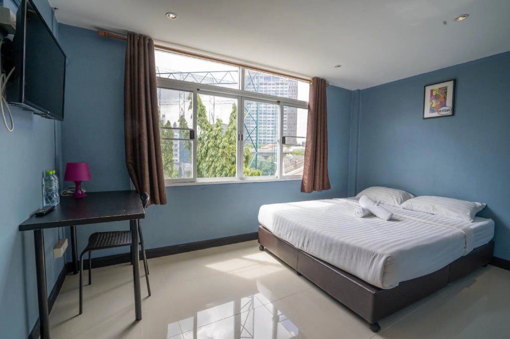 Standard Double room (full double bed)