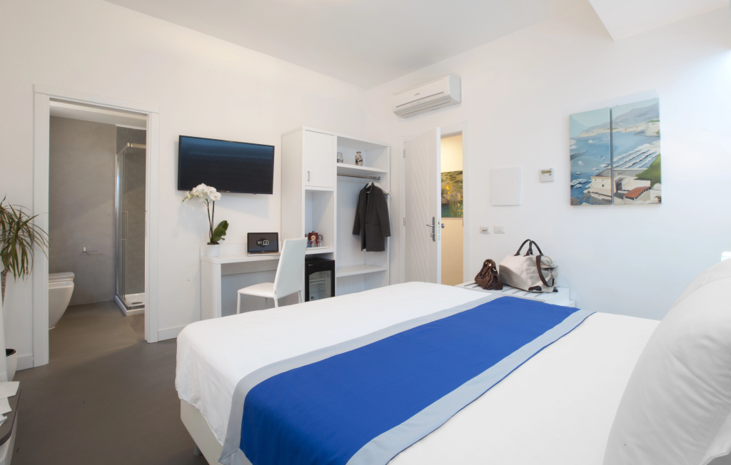 Tasso Suites & Spa — 3