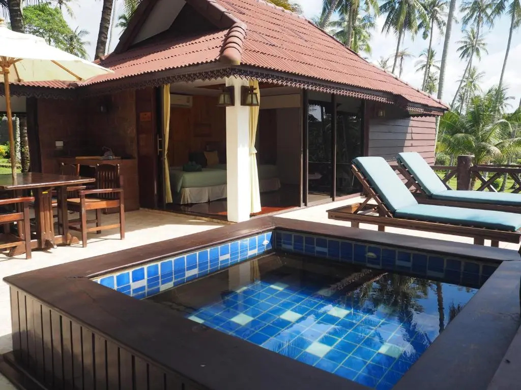 Standard Double room with partial sea view (twin beds)