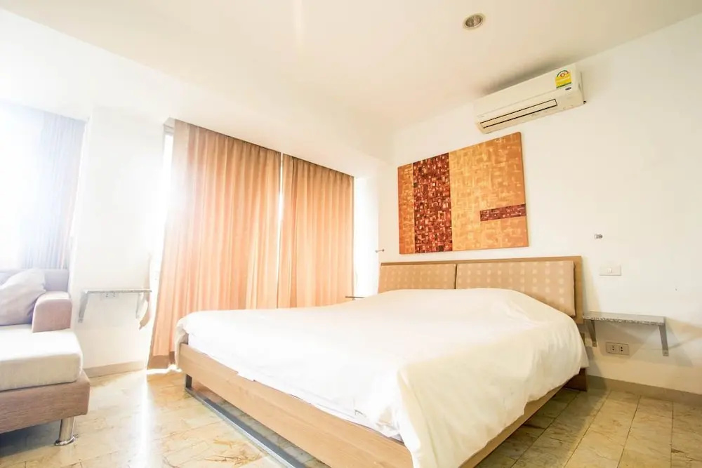 Galare Thong Tower - Chambres