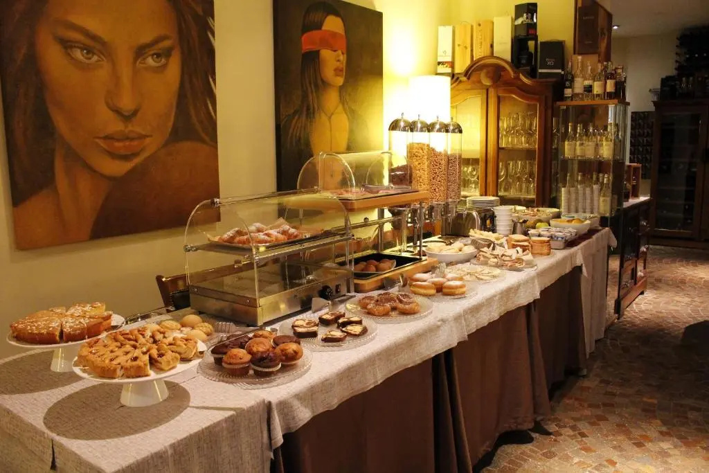 Hotel photo 12