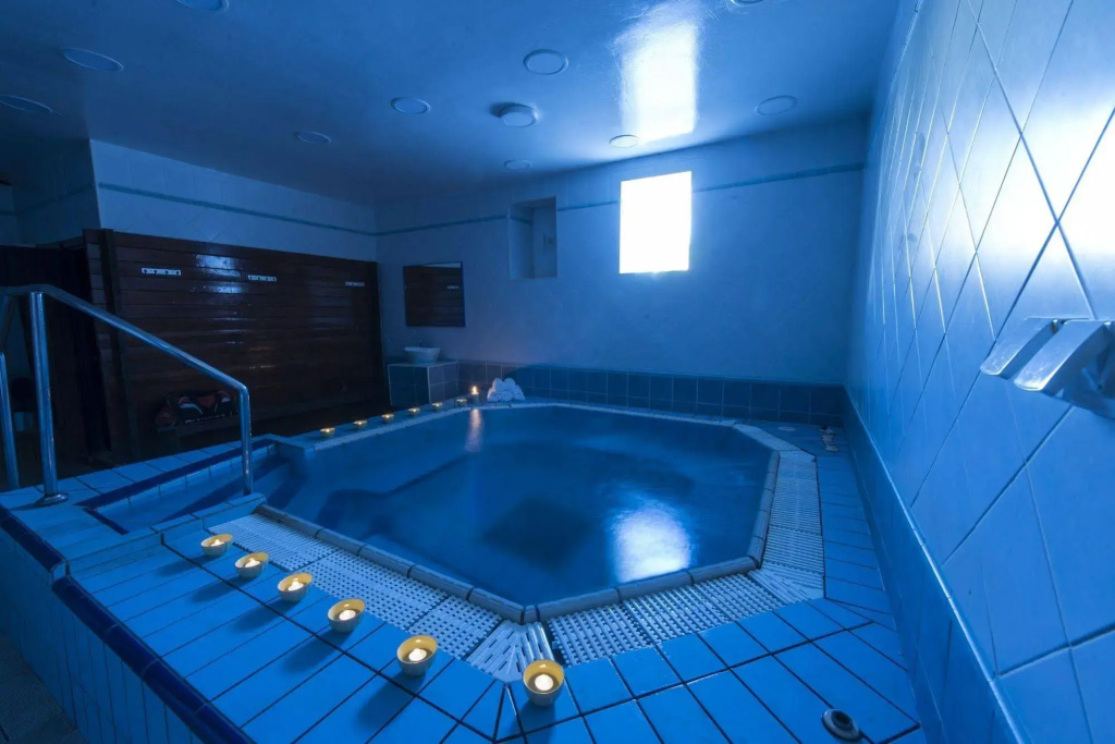 Hotel photo 12