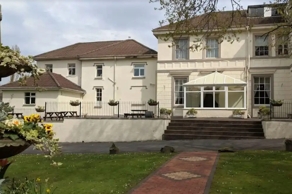 Room 3 - Manor Park Country House Wales Perfect for Families