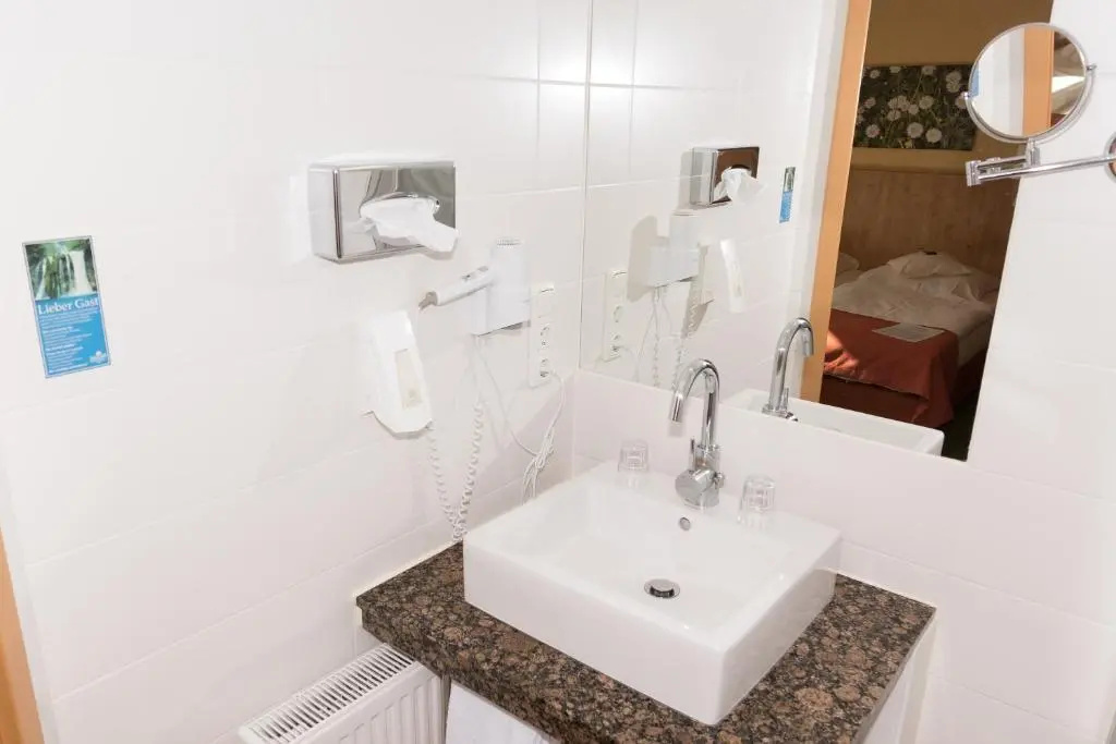 Hotel und Landgasthof Zum Bockshahn - Chambres
