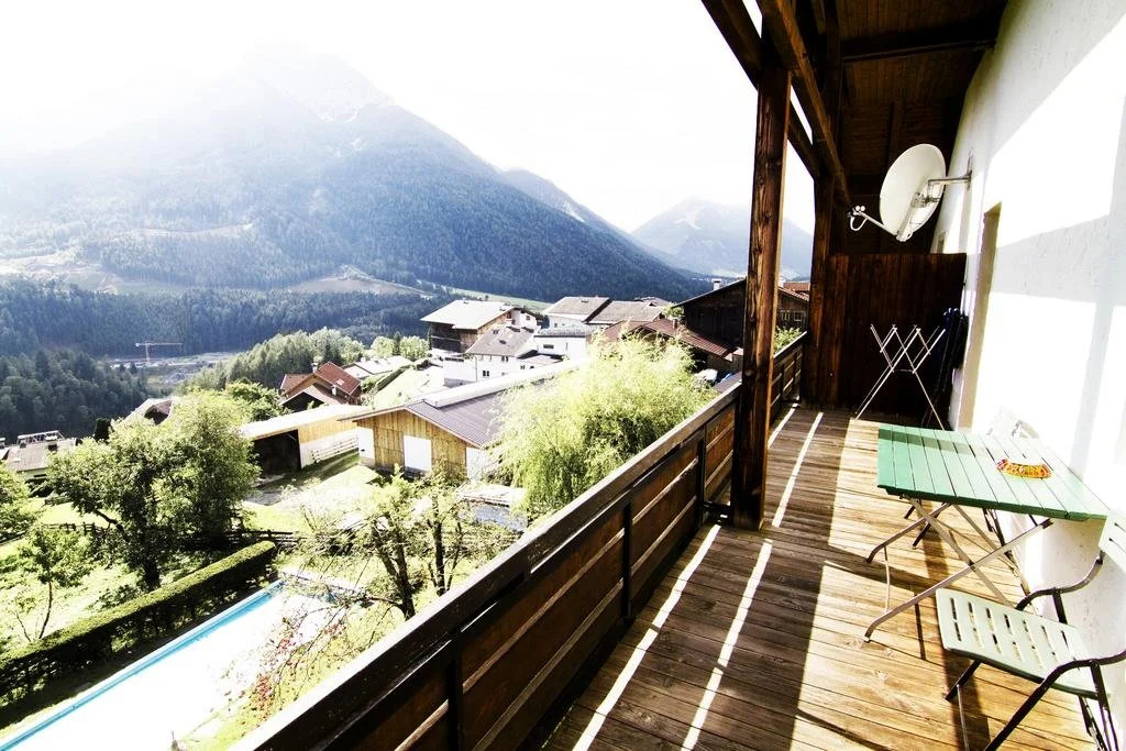 Balcony & Terrace