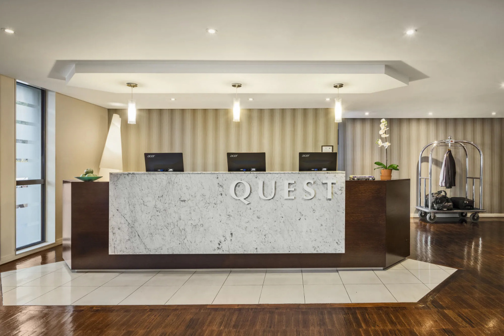 Lobby & Reception