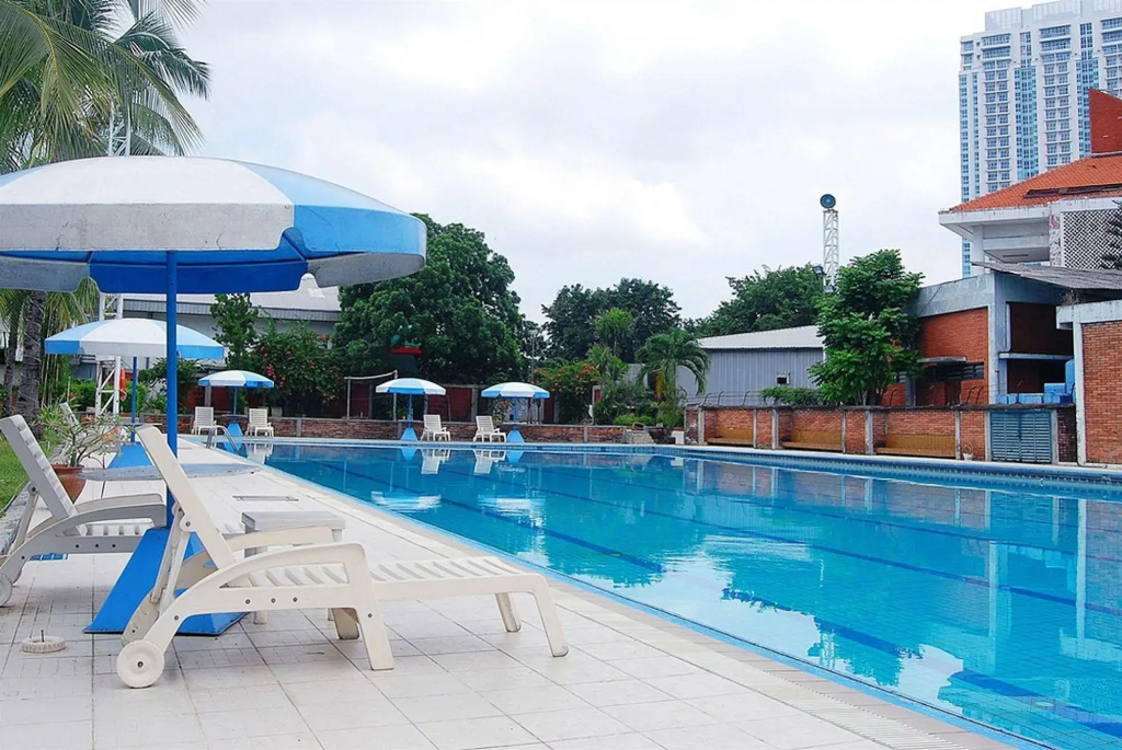 Surabaya Suites Hotel Powered by Archipelago - Général