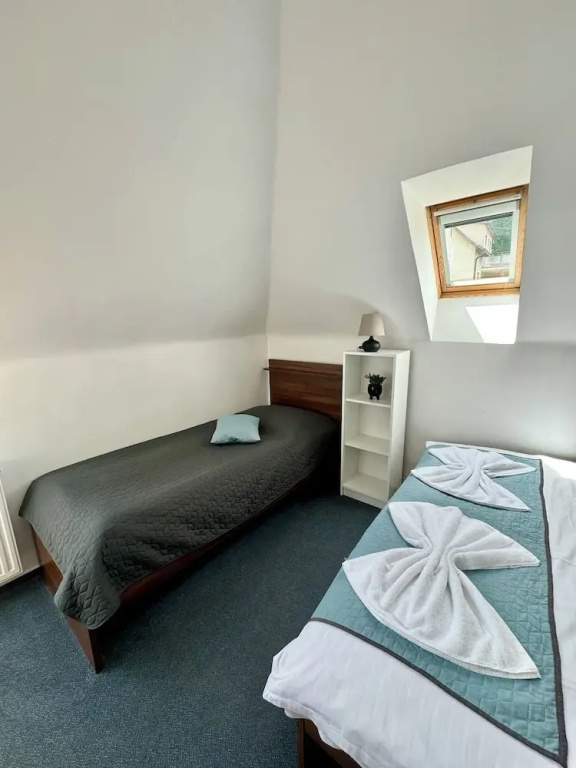 Economy room