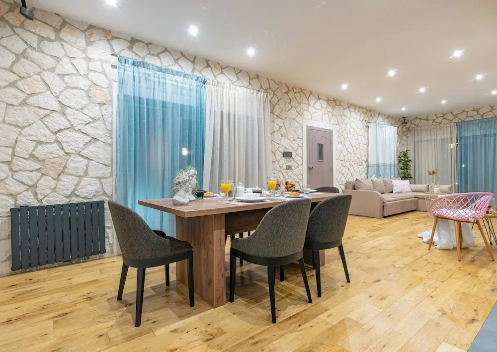 2 Bedrooms Villa with pool view