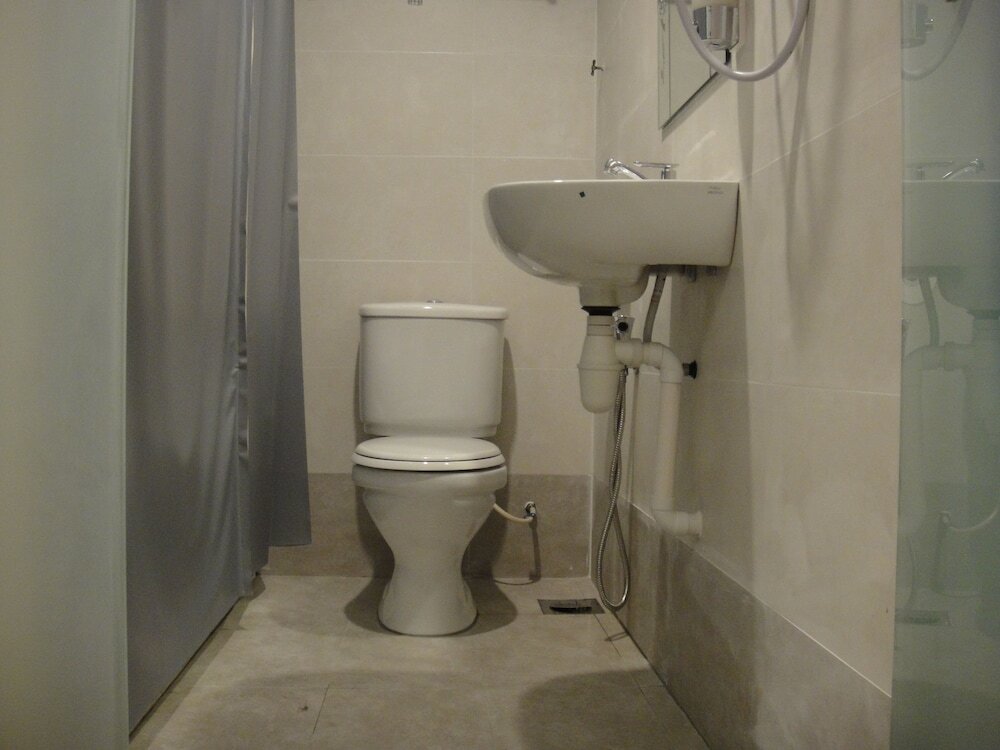 1 Hotel Kuchai Lama