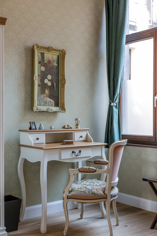 Authentic apartment in the city center of Antwerp
