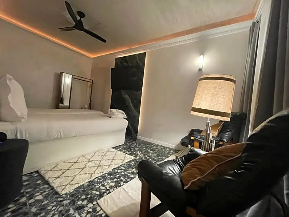 Abalu Boutique Suites & Residences - Chambres