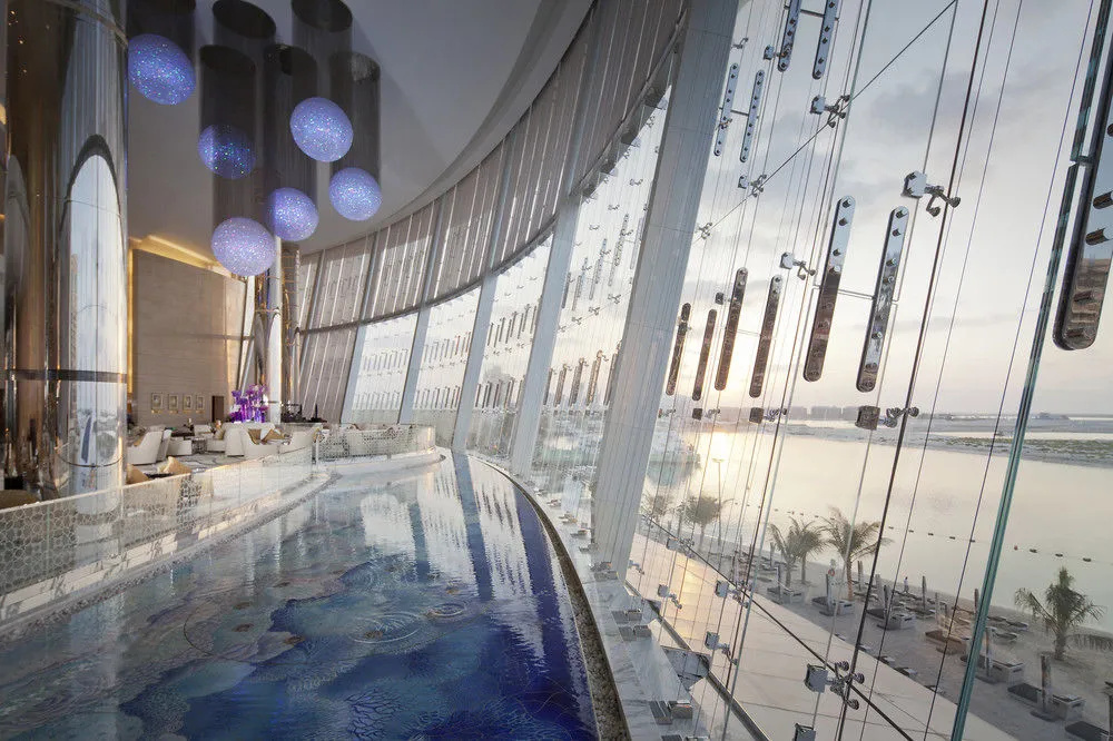 Lobby & Reception