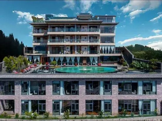 Tengchong Pohang Dongshan Hot Spring Hotel