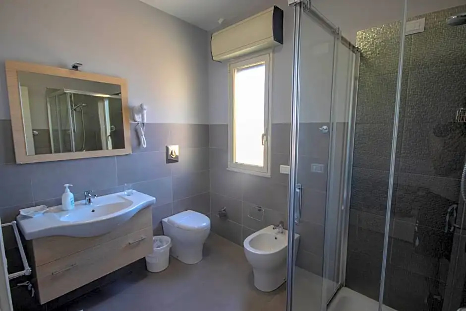 Hotel photo 8