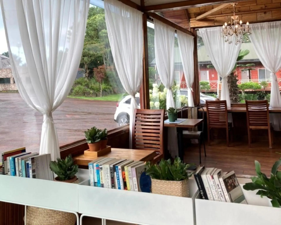 Myoung Song Resort