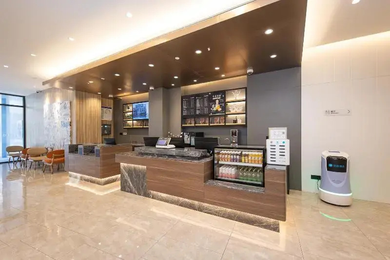 Lobby & Reception