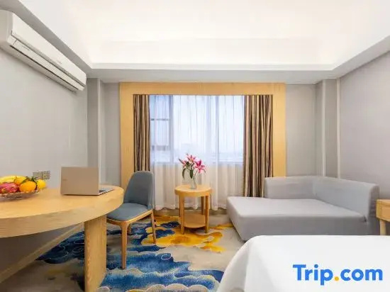 Deluxe Double room (full double bed)