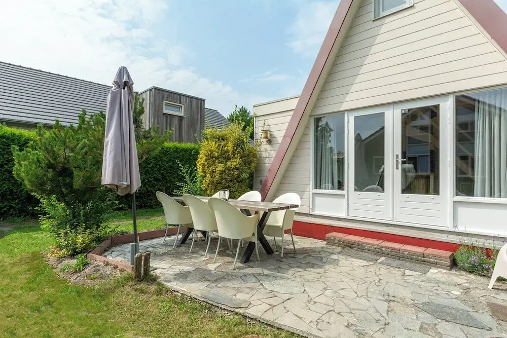 Duinland 50 Holiday Home for 4-people Near Beach