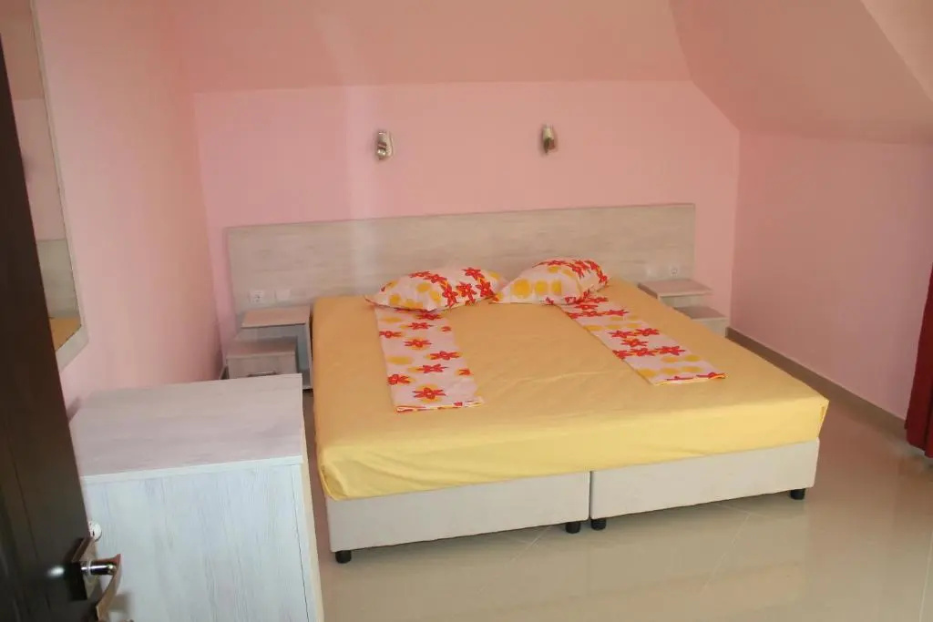 Standard Double room with sea view (full double bed)
