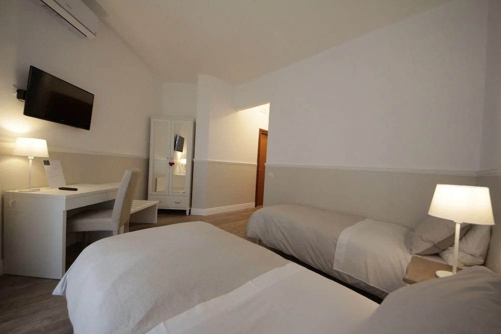 Superior Double room with balcony (twin beds)