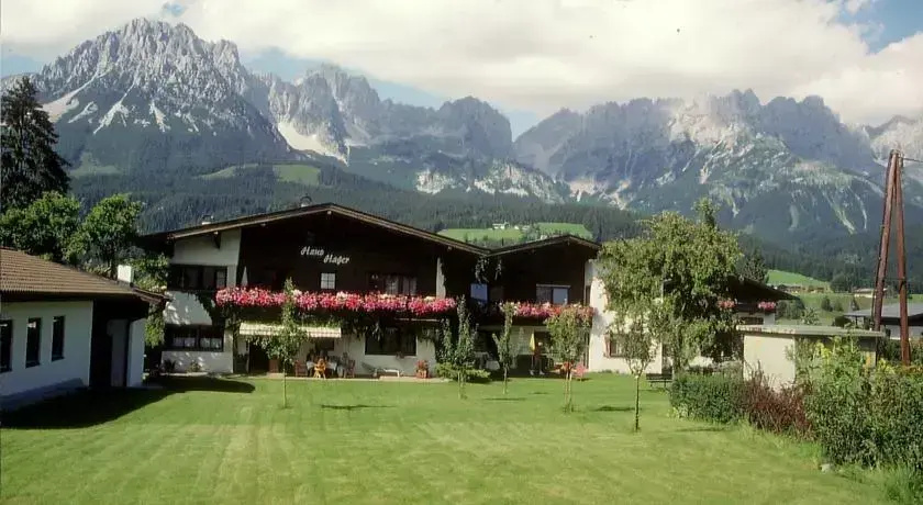 Hotel photo 12