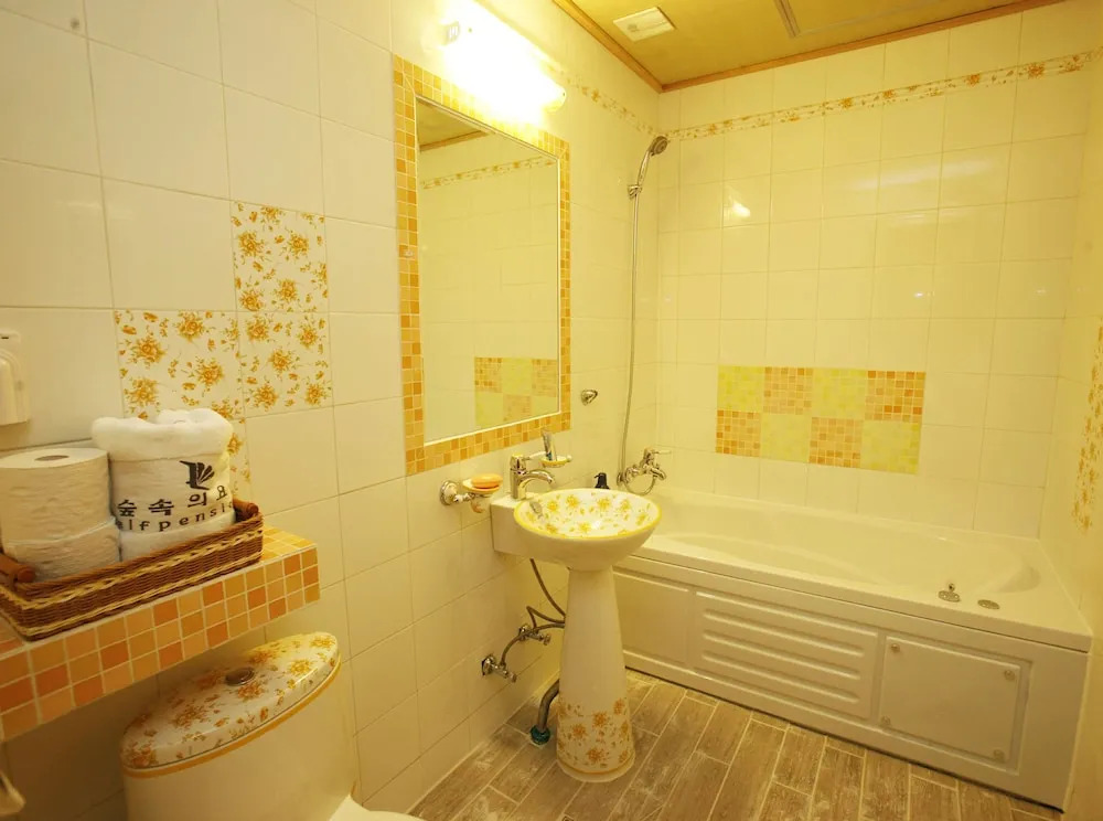Двухместный семейный номер Standard 2 отдельные кровати в Korea Quality Elf Resort Hotel