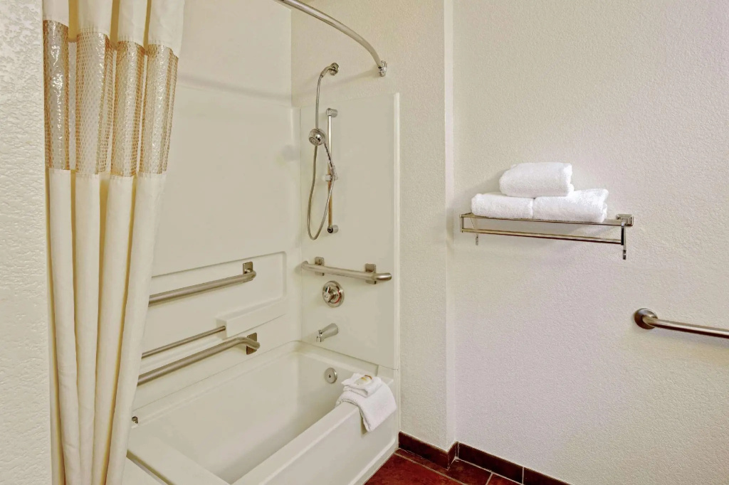La Quinta Inn & Suites by Wyndham Las Vegas Red Rock - Chambres