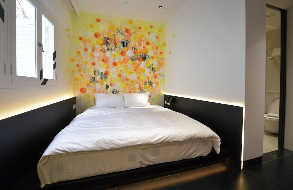 HI HOTEL BUGIS by null