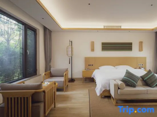 Classic Double room (full double bed)