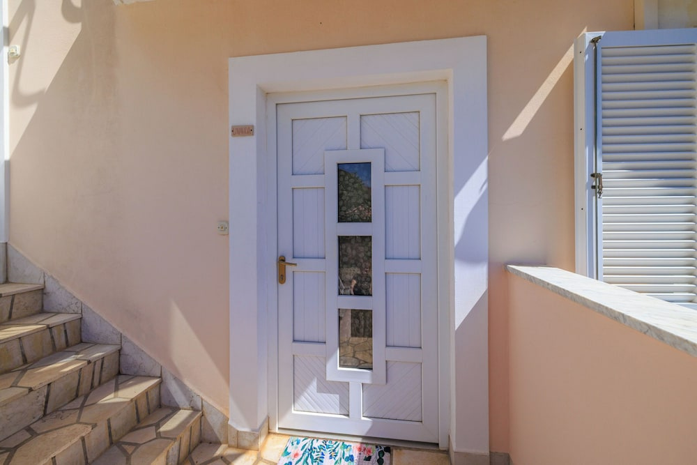 Apartments Villa Mala