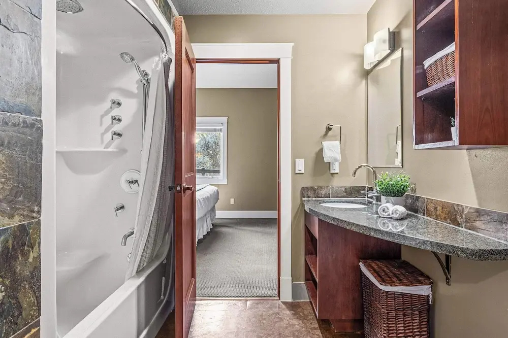 2 Bedroom Condo .Pool .Hot Tub .Gym .Spa - фото 9
