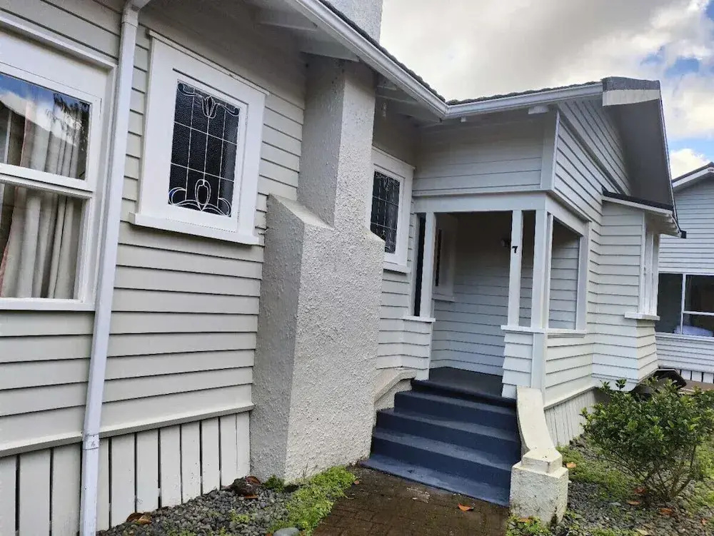 5 Bedroom House 7 Rangiatea Road
