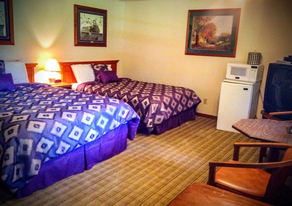Standard Quadruple room with view