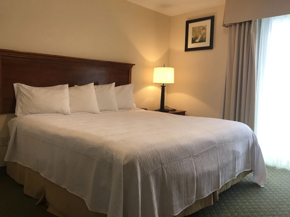 White River Inn and Suites - Tap to explore photos