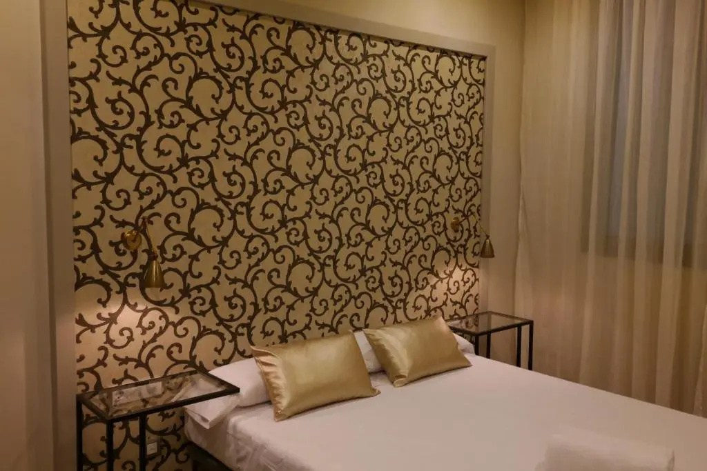 Basic Double room (full double bed)