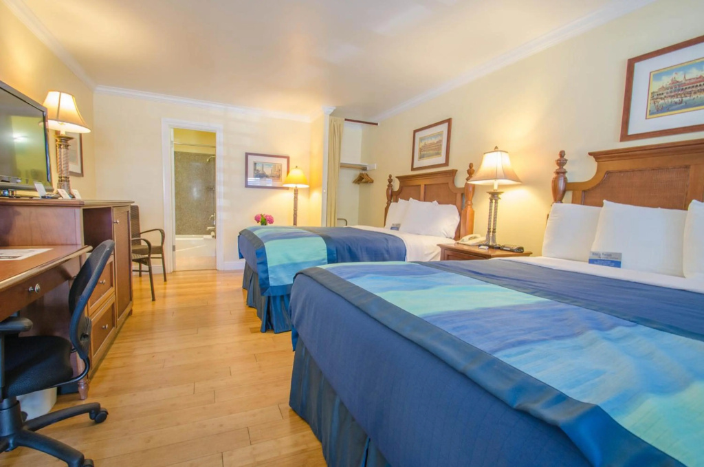Continental Inn — 5