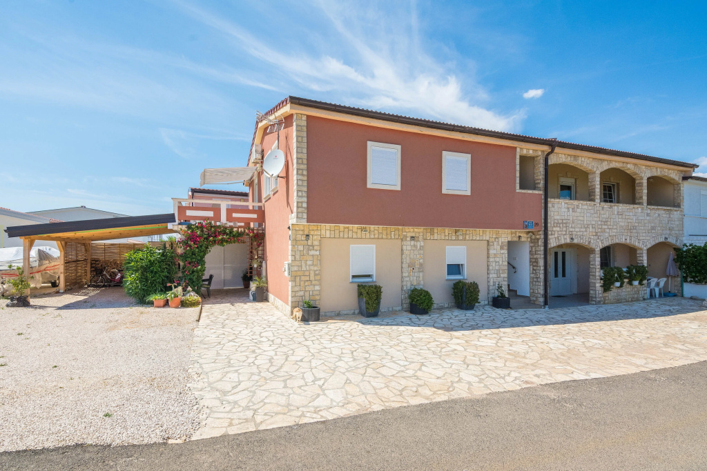 Seaview Apartment Varga 3