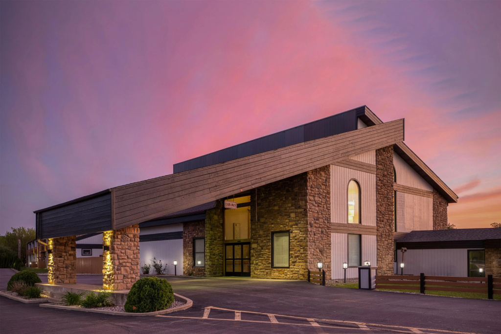 Best Western Indian Oak