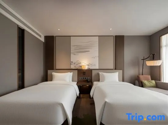 Premier room