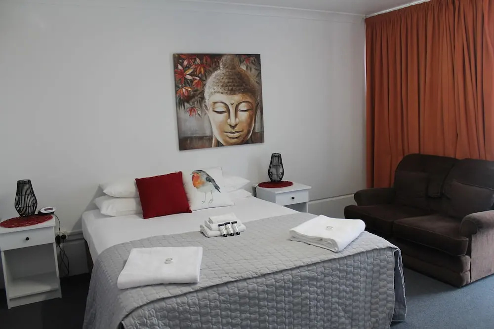 Deluxe Double Basement room (full double bed)