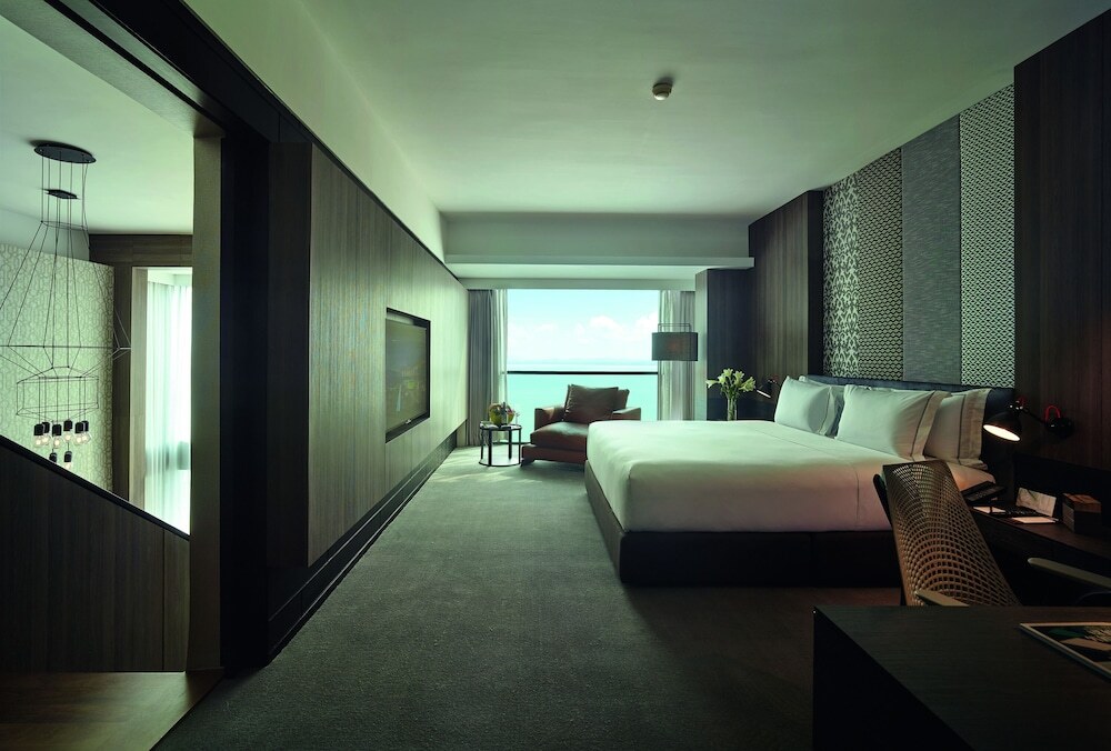 G Hotel Gurney