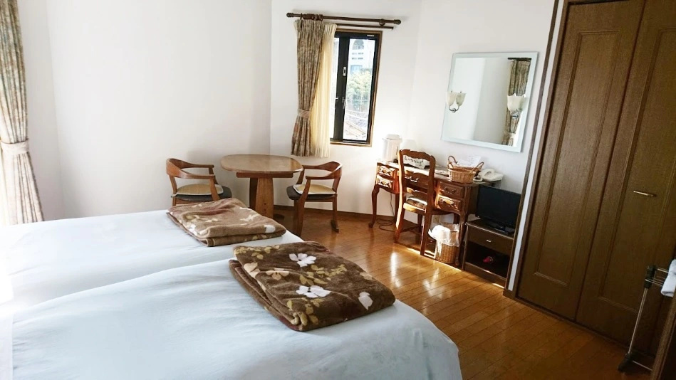Economy room