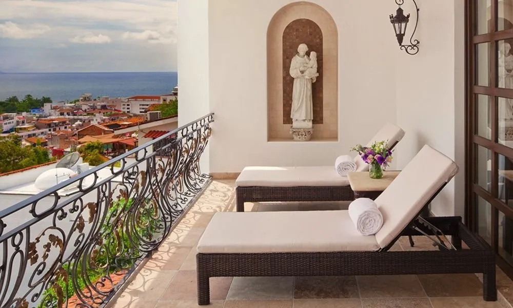 Balcony & Terrace