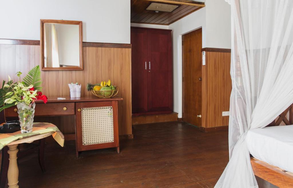 Neptune Bay Hotel
