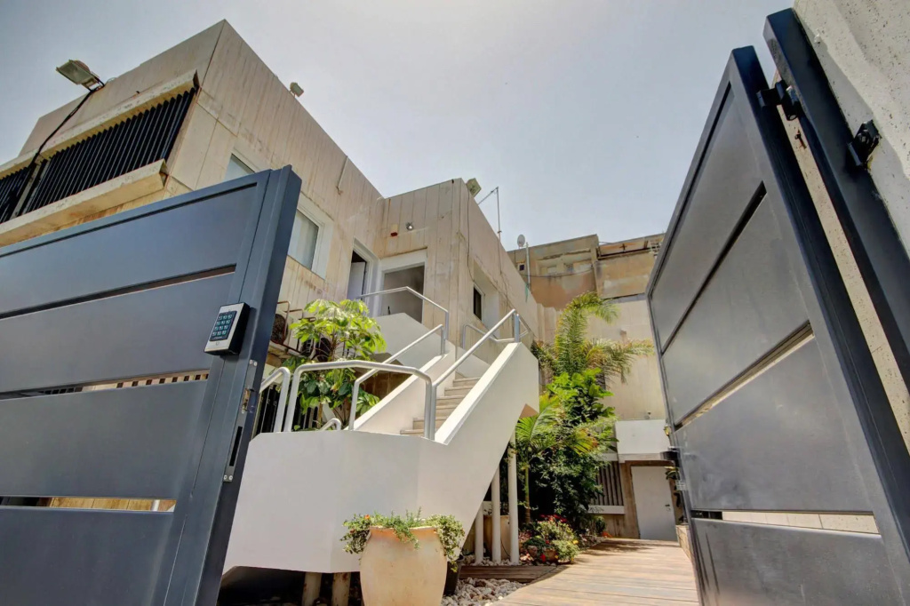 Geula Beach Boutique Apartments