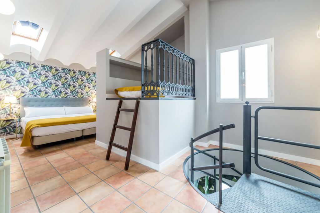 Balcony & Terrace